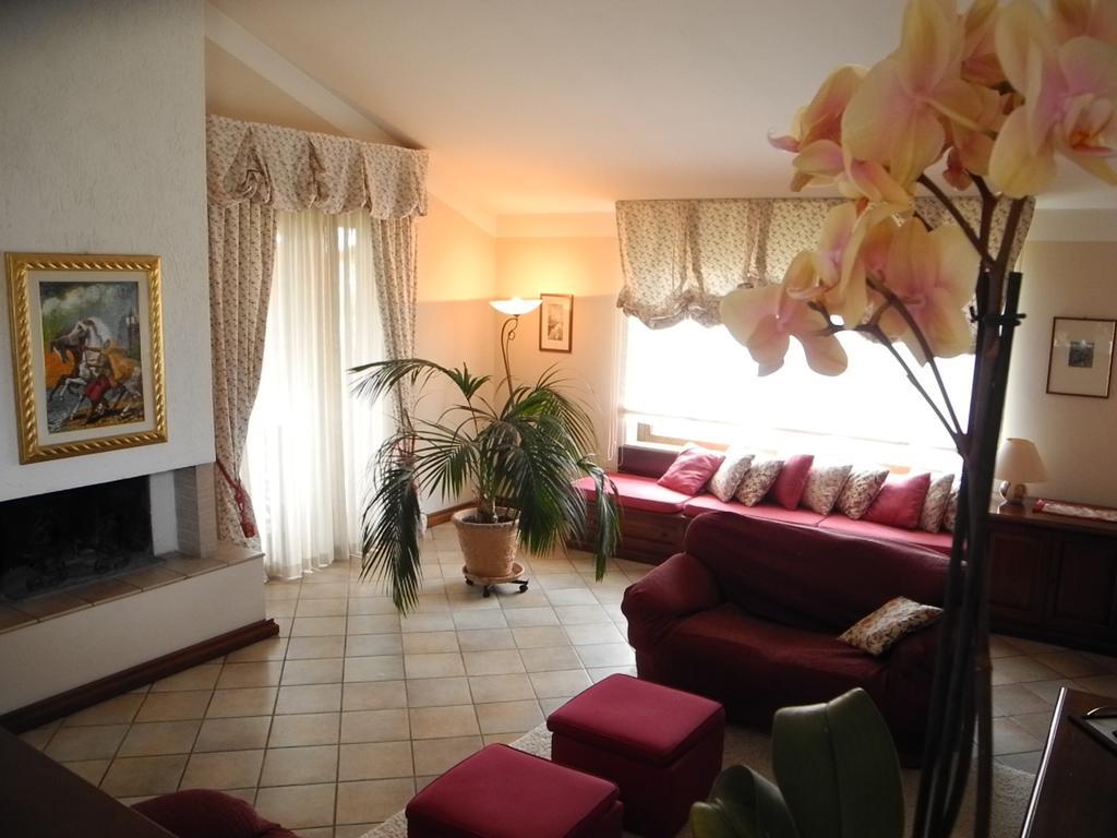 Villa Campo Dei Fiori Casciago Ruang foto