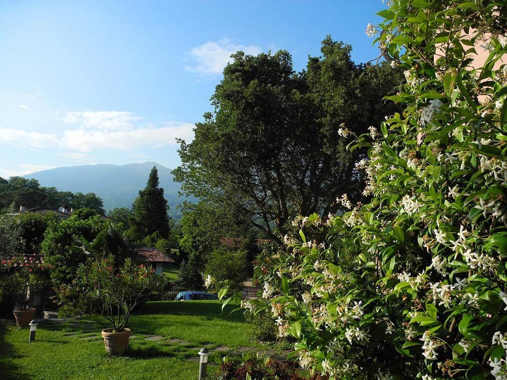 Villa Campo Dei Fiori Casciago Bagian luar foto